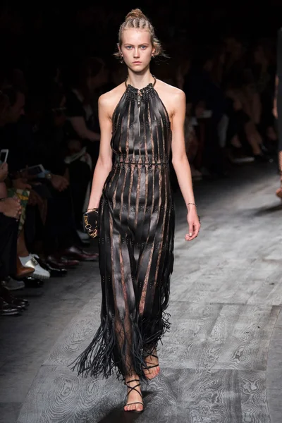 Look 23